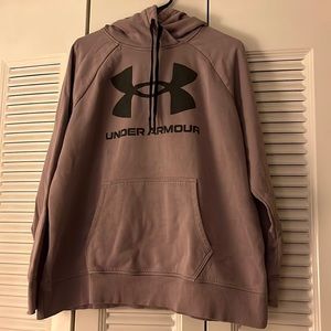 Under Armour Size L Color light purple